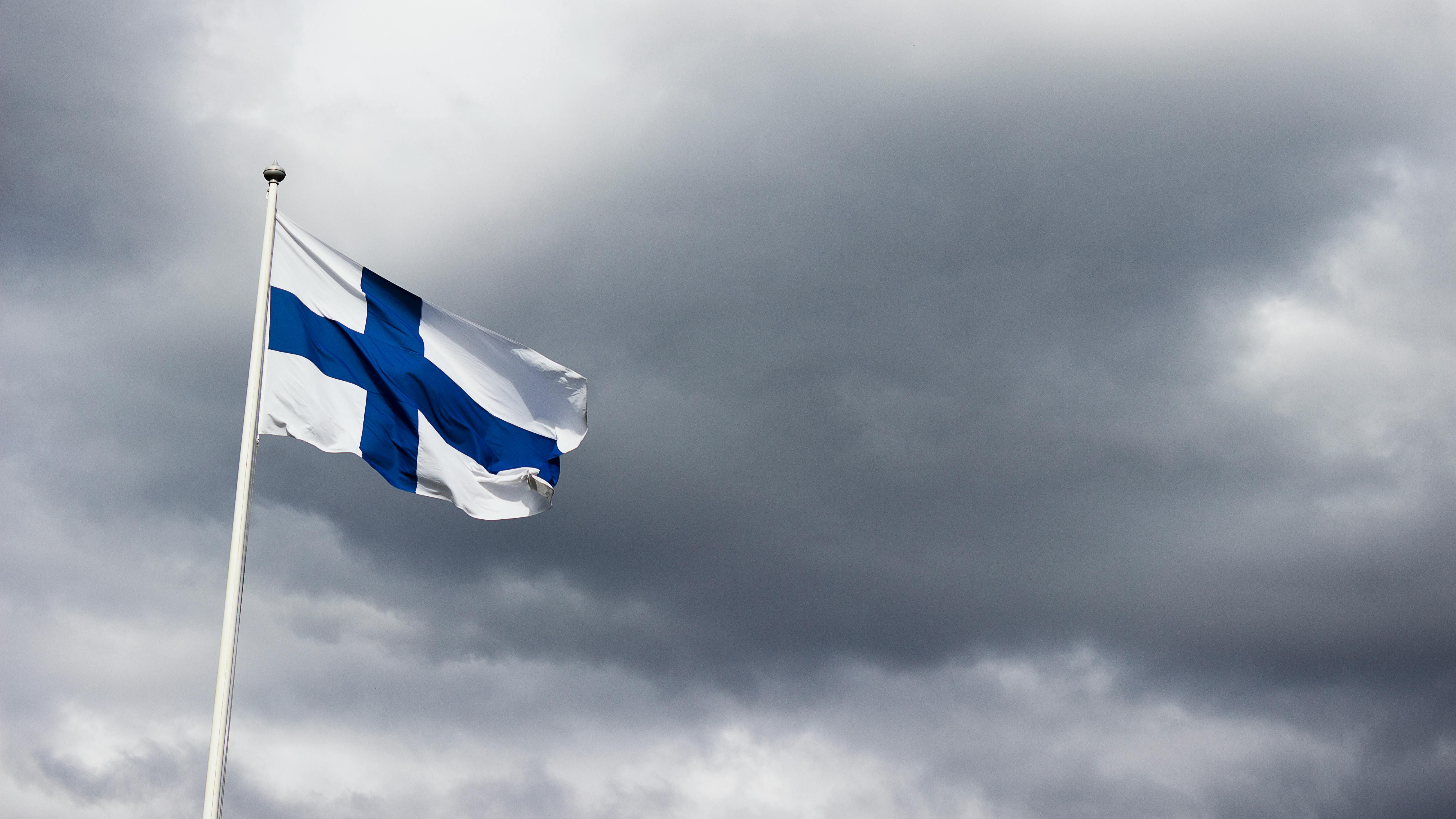 finland-flag.jpg