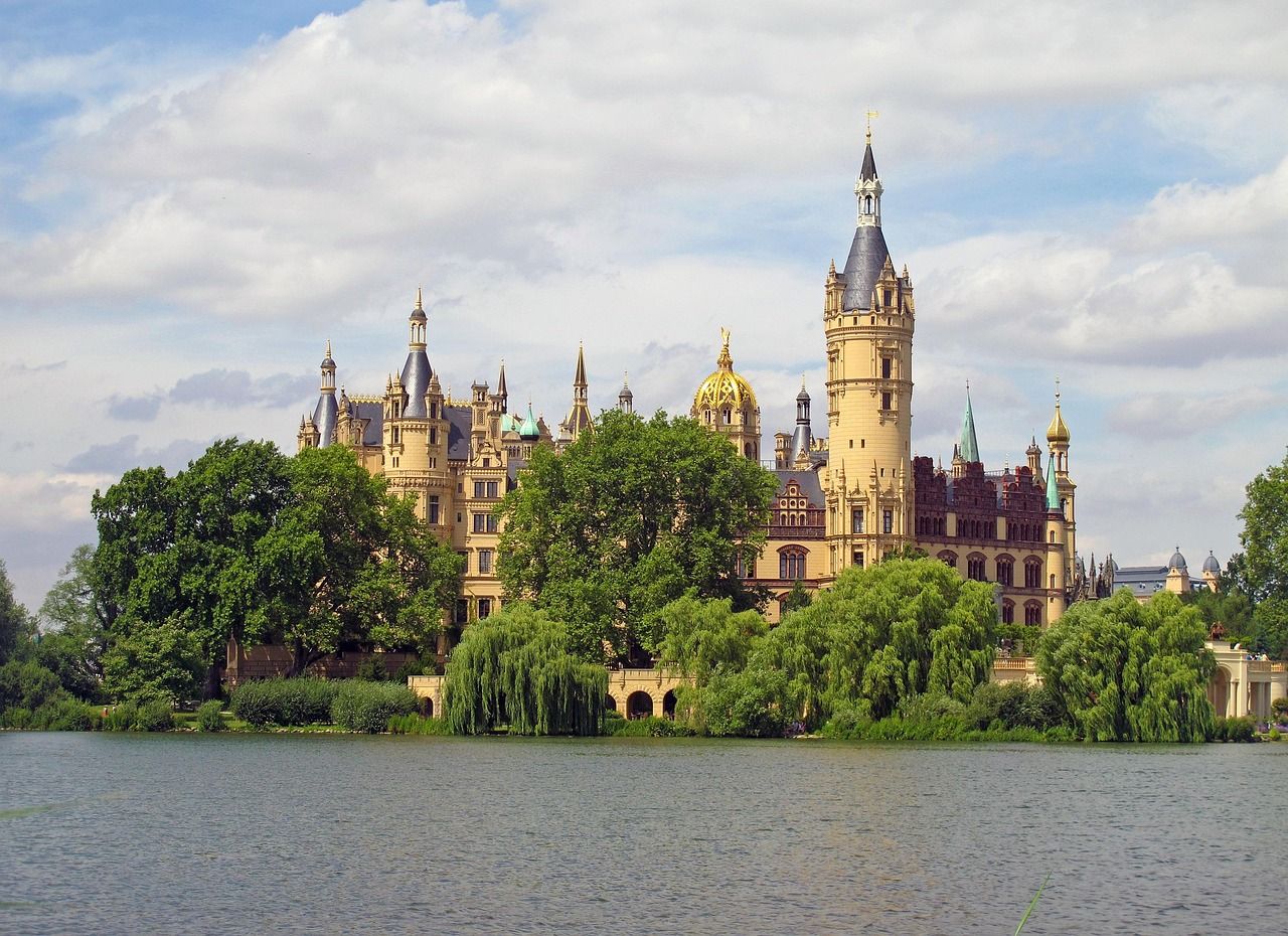 schweriner-schloss-kultur-mit-wellness.jpg